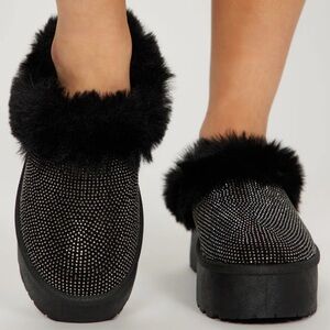 NEW ADORABLE RHINESTONES PLATFORM FAUX FUR BLACK SHOES